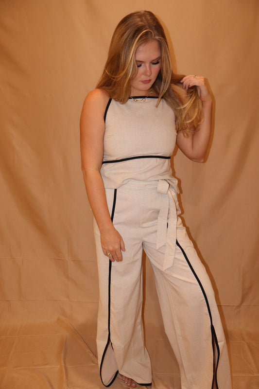 Scalloped Hem Wide-Leg Pants