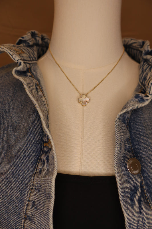 Flower Mother of Pearl Necklace