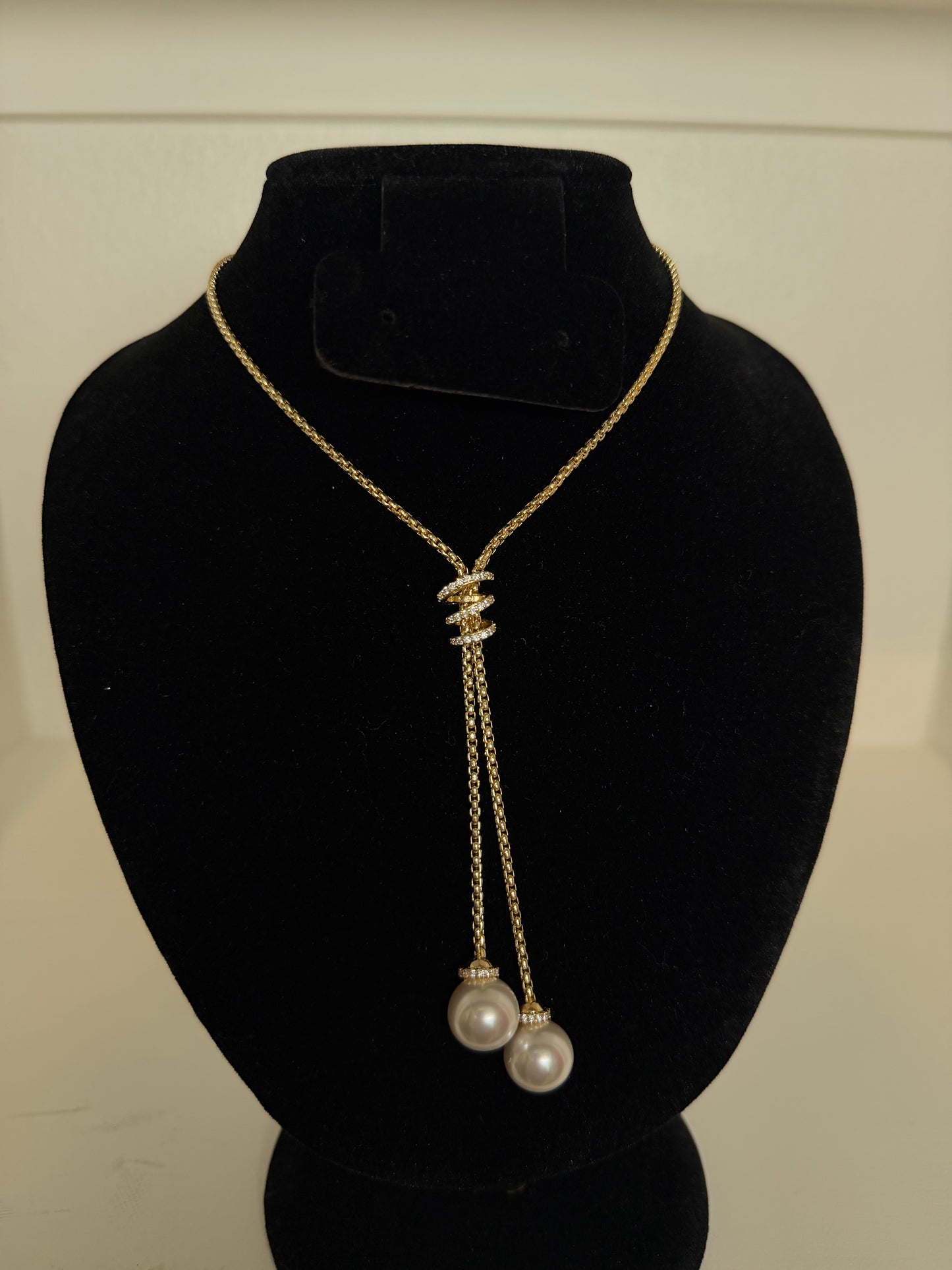 Pearl Drop Lariat Necklace