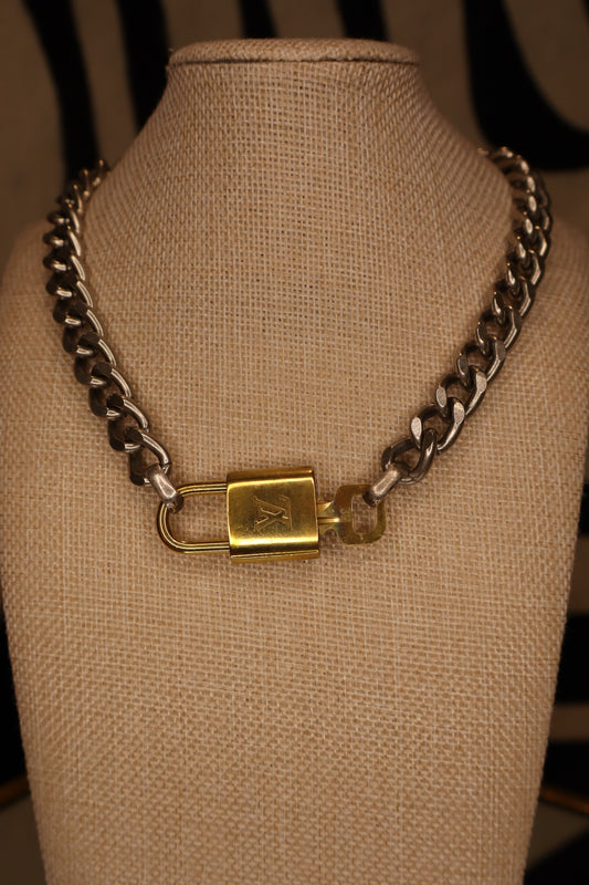 LV Locket East/West